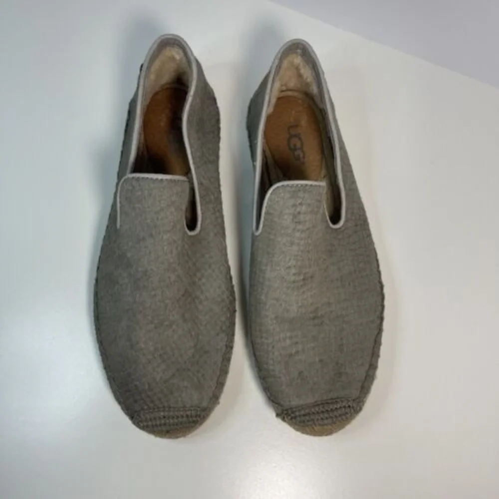 UGG Gray Leather‎ Espadrille Flats Womens Size 7 Calf Hair Beige Slip-On 1007150